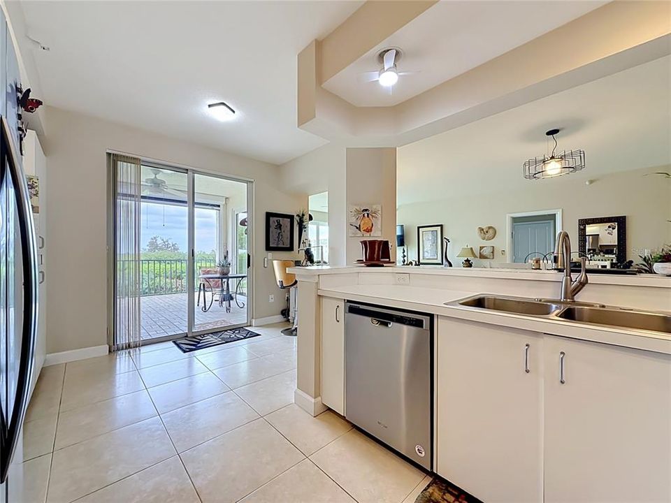 For Sale: $650,000 (2 beds, 2 baths, 1660 Square Feet)