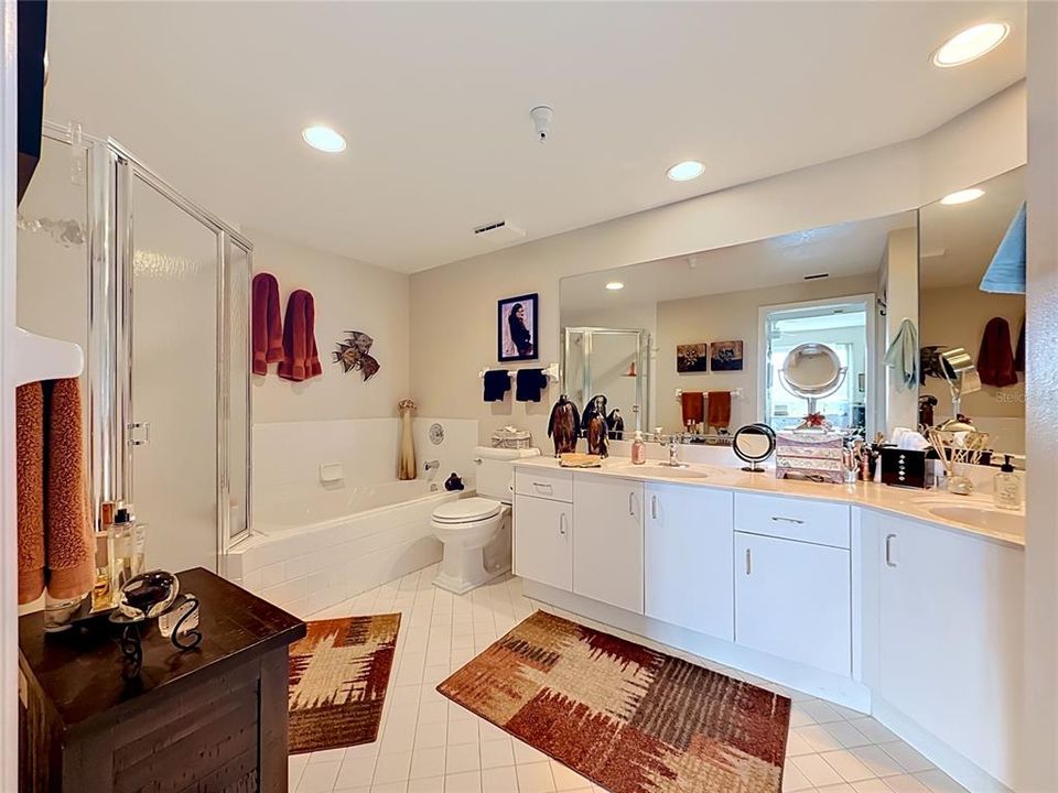 For Sale: $650,000 (2 beds, 2 baths, 1660 Square Feet)