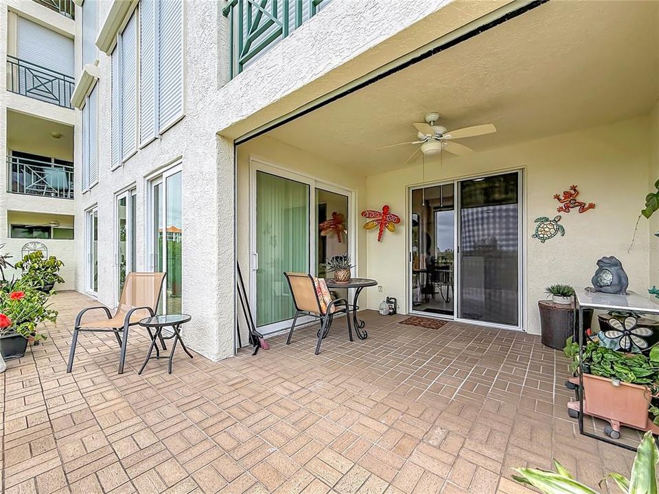 For Sale: $650,000 (2 beds, 2 baths, 1660 Square Feet)