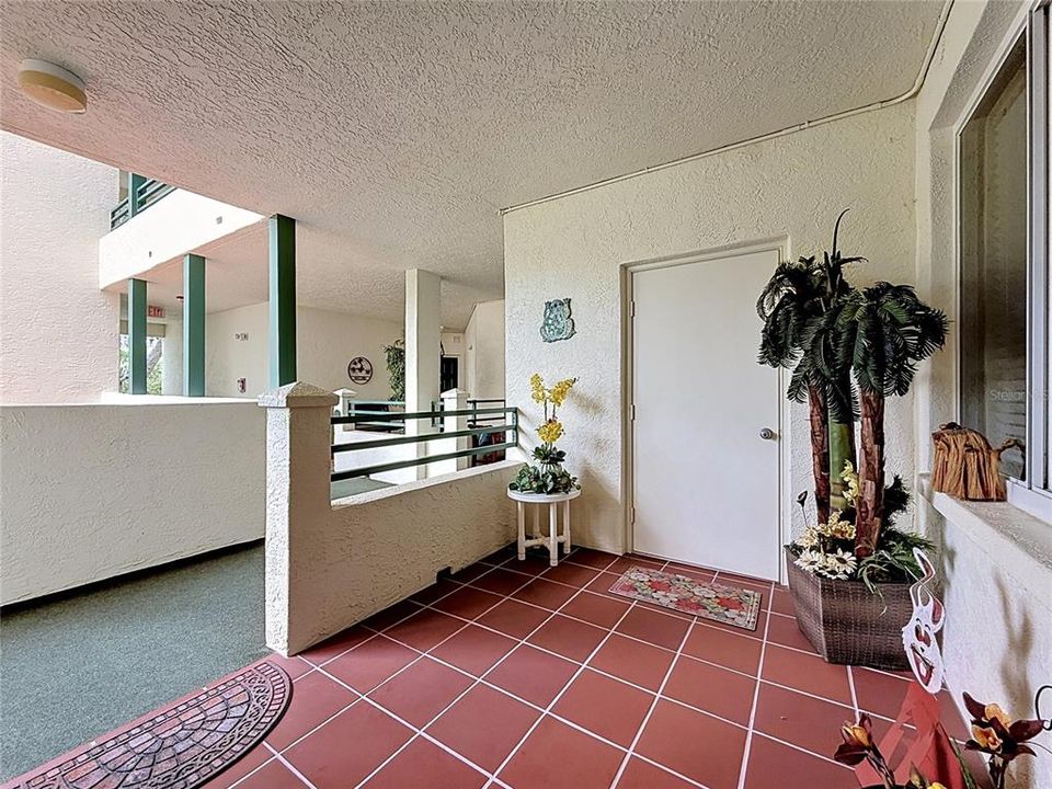 For Sale: $650,000 (2 beds, 2 baths, 1660 Square Feet)