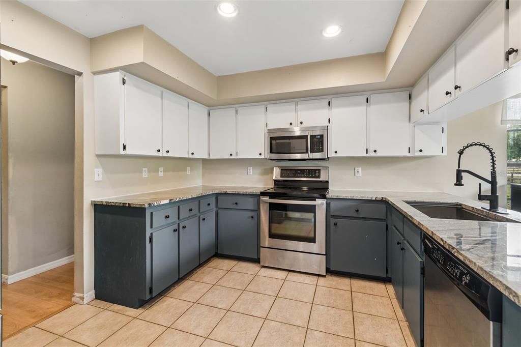 En Venta: $585,000 (3 camas, 2 baños, 1918 Pies cuadrados)