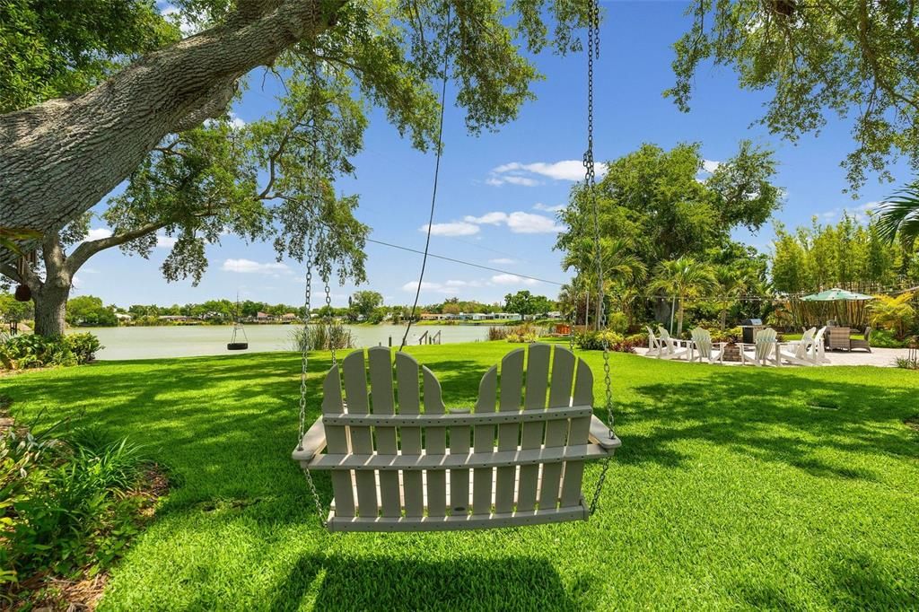 For Sale: $989,900 (4 beds, 2 baths, 2537 Square Feet)