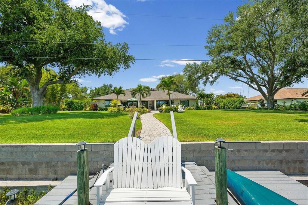 For Sale: $989,900 (4 beds, 2 baths, 2537 Square Feet)