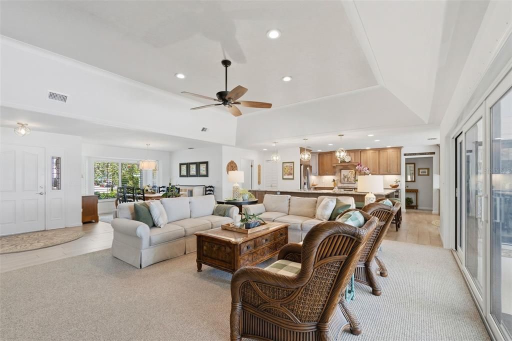 For Sale: $989,900 (4 beds, 2 baths, 2537 Square Feet)