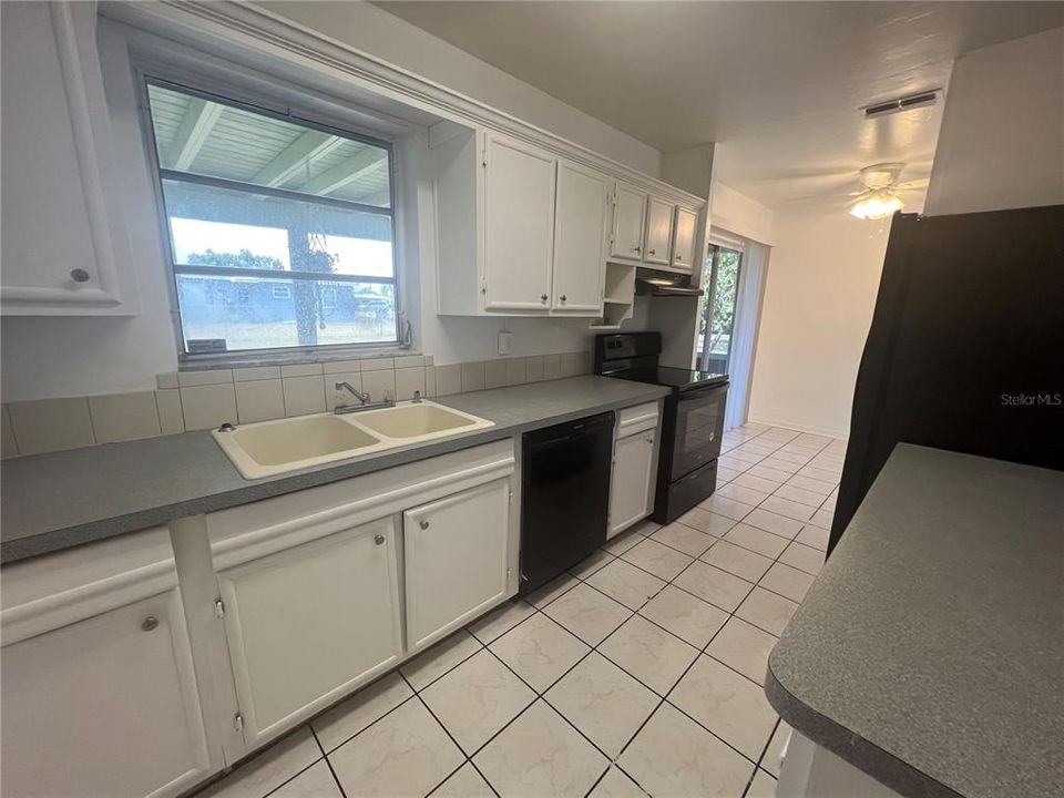 En Renta: $1,399 (2 camas, 1 baños, 812 Pies cuadrados)