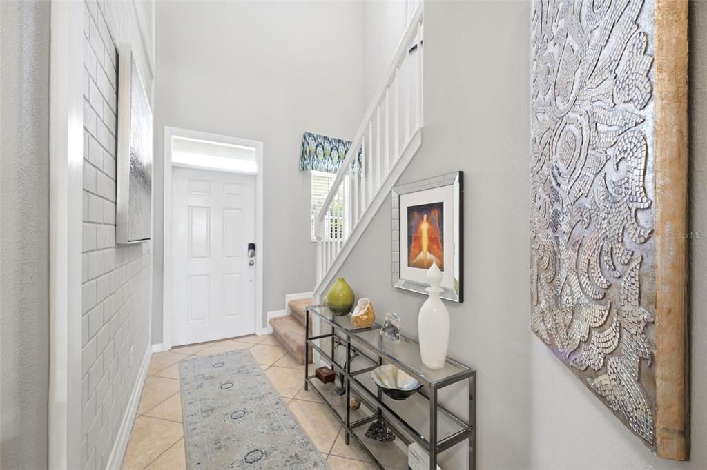 Activo con contrato: $489,000 (5 camas, 3 baños, 2507 Pies cuadrados)