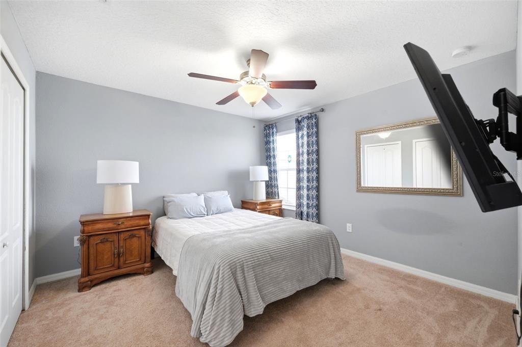 Activo con contrato: $489,000 (5 camas, 3 baños, 2507 Pies cuadrados)