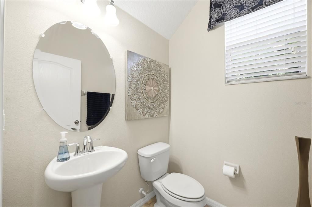 Activo con contrato: $489,000 (5 camas, 3 baños, 2507 Pies cuadrados)
