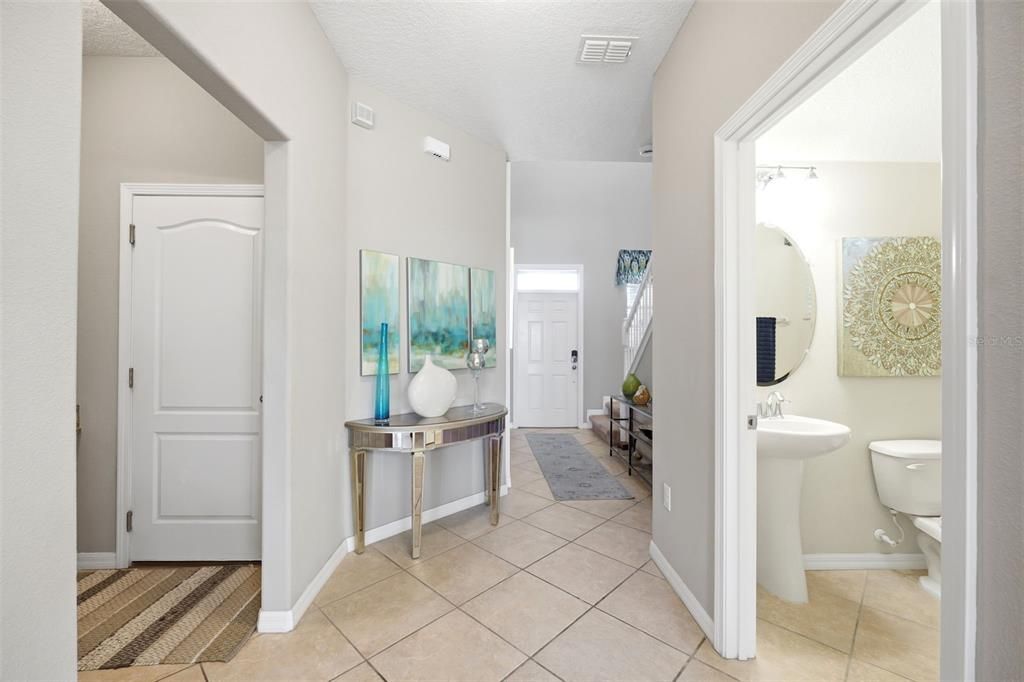 Activo con contrato: $489,000 (5 camas, 3 baños, 2507 Pies cuadrados)