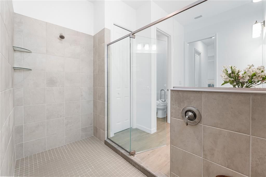 For Sale: $584,000 (3 beds, 3 baths, 2224 Square Feet)