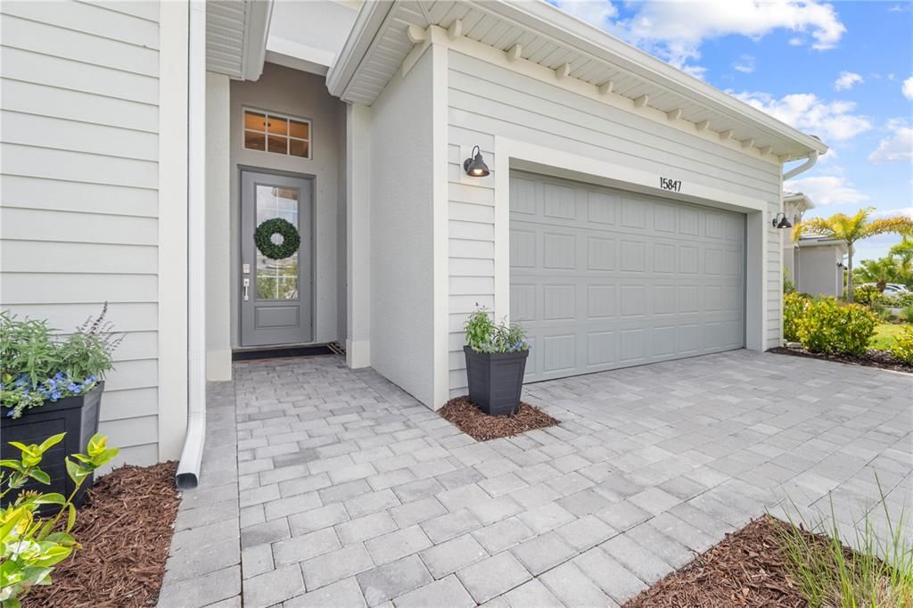 For Sale: $584,000 (3 beds, 3 baths, 2224 Square Feet)