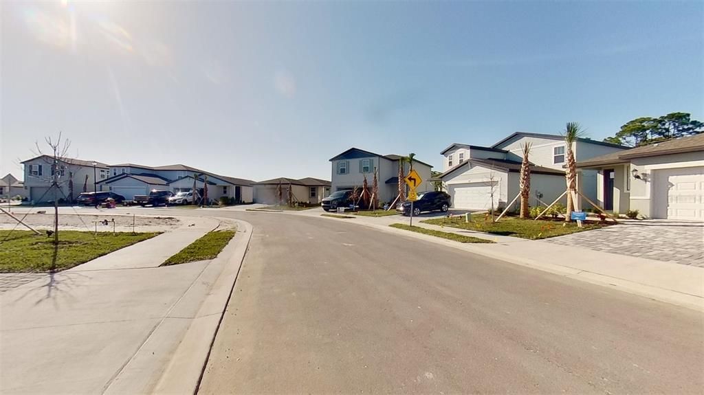 For Rent: $2,350 (3 beds, 2 baths, 1293 Square Feet)