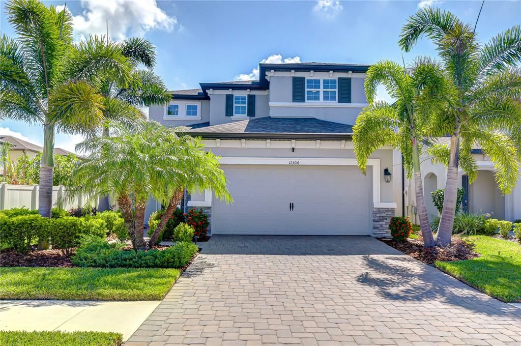 For Sale: $415,000 (3 beds, 2 baths, 2190 Square Feet)