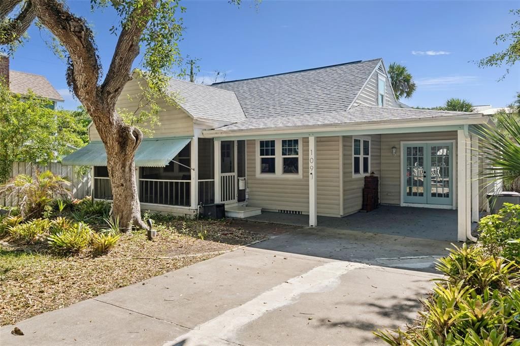 For Rent: $5,450 (5 beds, 2 baths, 1654 Square Feet)