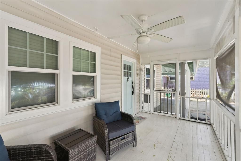For Rent: $5,450 (5 beds, 2 baths, 1654 Square Feet)