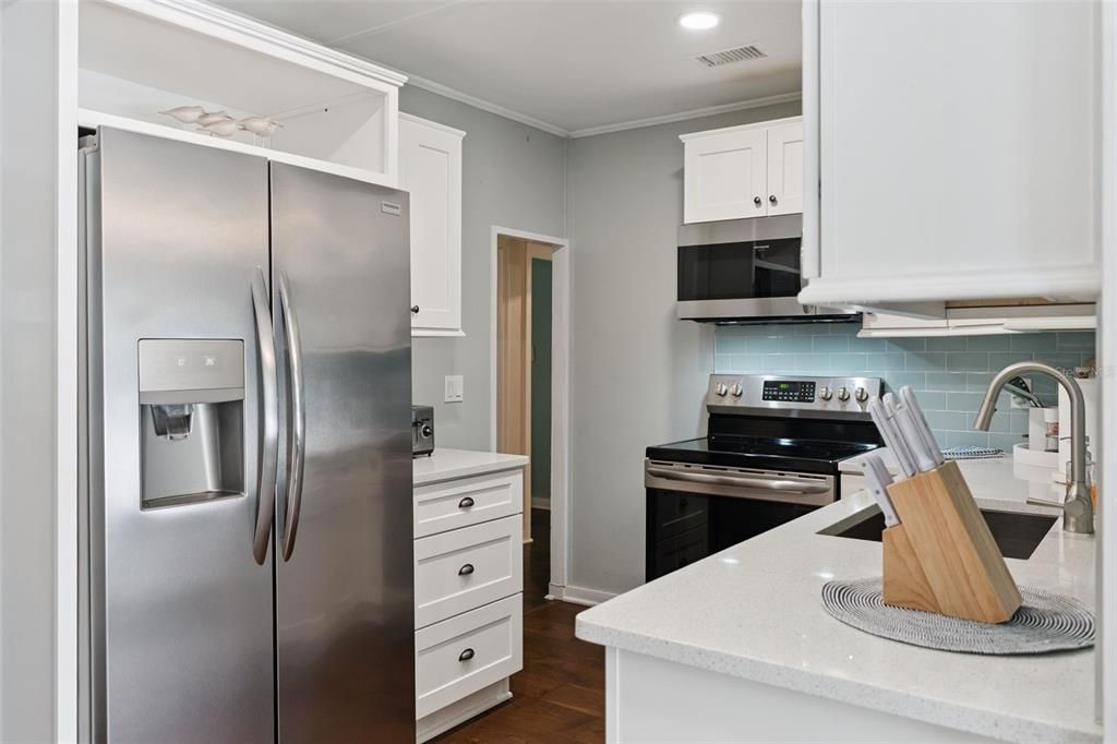 For Rent: $5,450 (5 beds, 2 baths, 1654 Square Feet)