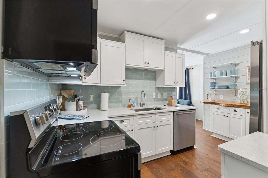 For Rent: $5,450 (5 beds, 2 baths, 1654 Square Feet)