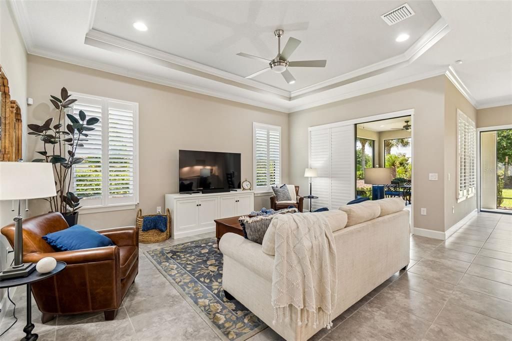 For Sale: $539,900 (3 beds, 2 baths, 2201 Square Feet)