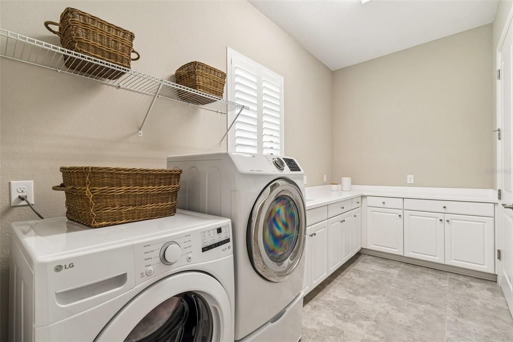 For Sale: $539,900 (3 beds, 2 baths, 2201 Square Feet)