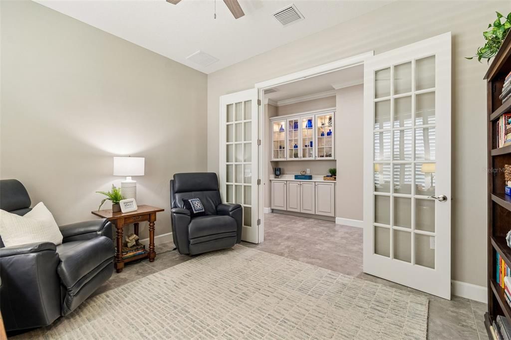 For Sale: $539,900 (3 beds, 2 baths, 2201 Square Feet)