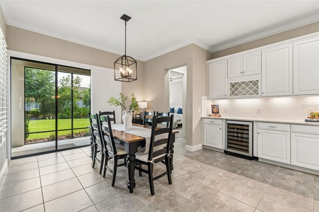 For Sale: $539,900 (3 beds, 2 baths, 2201 Square Feet)