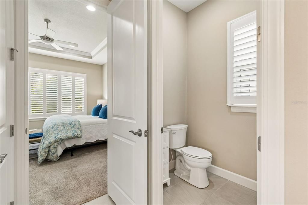 For Sale: $539,900 (3 beds, 2 baths, 2201 Square Feet)