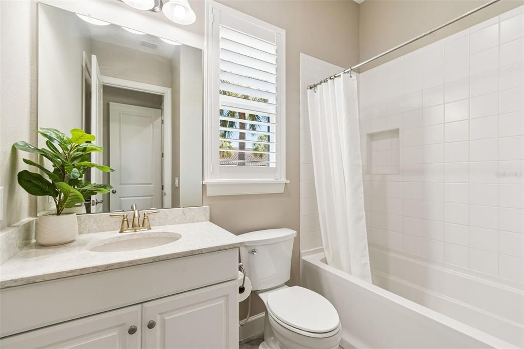 For Sale: $539,900 (3 beds, 2 baths, 2201 Square Feet)