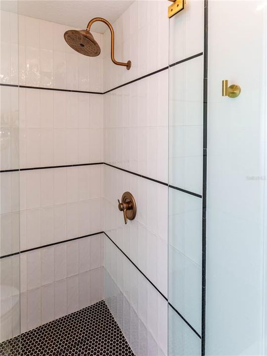 Active With Contract: $995,000 (4 beds, 2 baths, 2046 Square Feet)