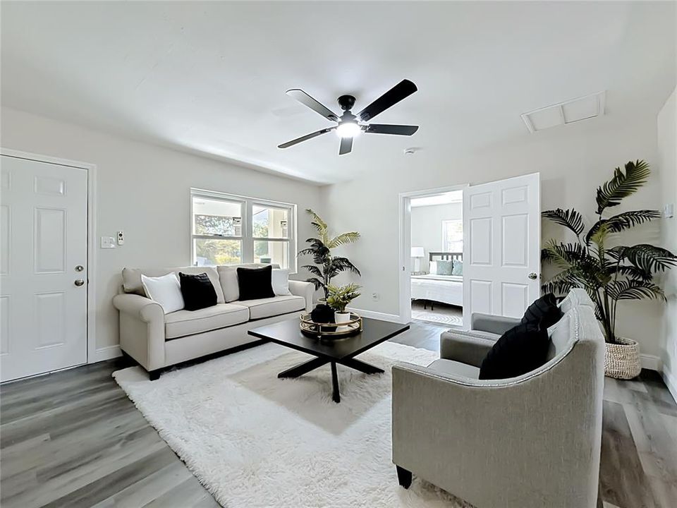 Active With Contract: $249,000 (3 beds, 1 baths, 1288 Square Feet)