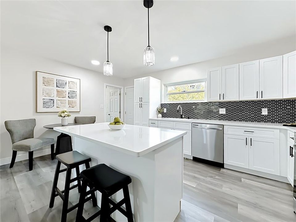 Active With Contract: $249,000 (3 beds, 1 baths, 1288 Square Feet)