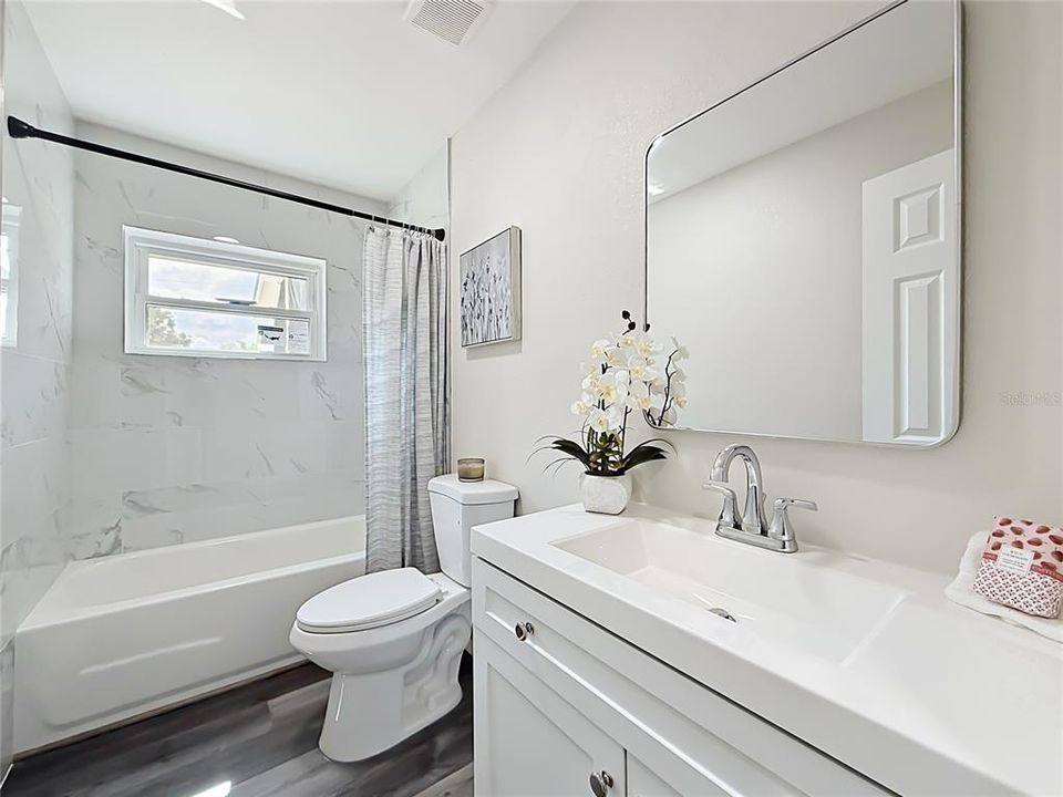 Active With Contract: $249,000 (3 beds, 1 baths, 1288 Square Feet)