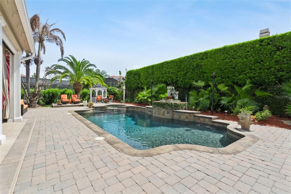 Active With Contract: $1,350,000 (5 beds, 5 baths, 3931 Square Feet)