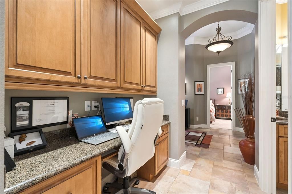Active With Contract: $1,350,000 (5 beds, 5 baths, 3931 Square Feet)