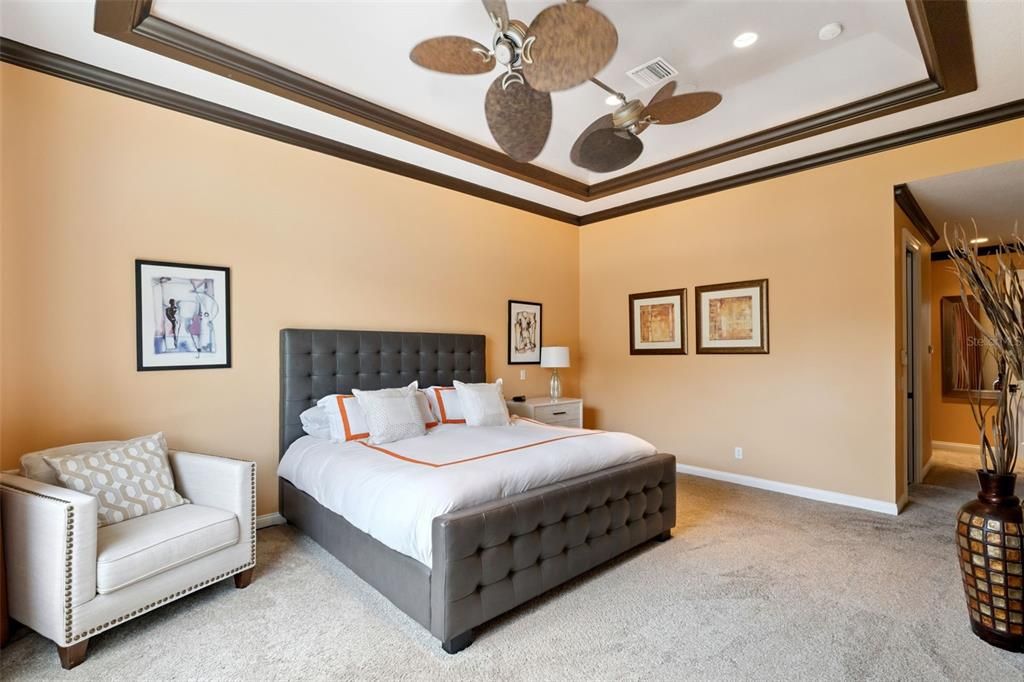Active With Contract: $1,350,000 (5 beds, 5 baths, 3931 Square Feet)