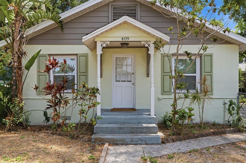 For Rent: $2,000 (3 beds, 1 baths, 1026 Square Feet)