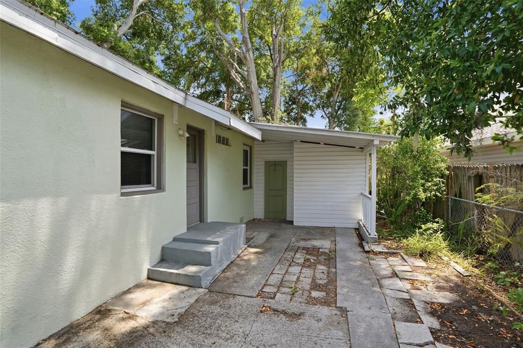 For Rent: $2,000 (3 beds, 1 baths, 1026 Square Feet)