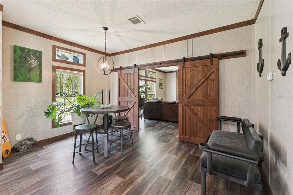 For Sale: $369,000 (5 beds, 3 baths, 2400 Square Feet)