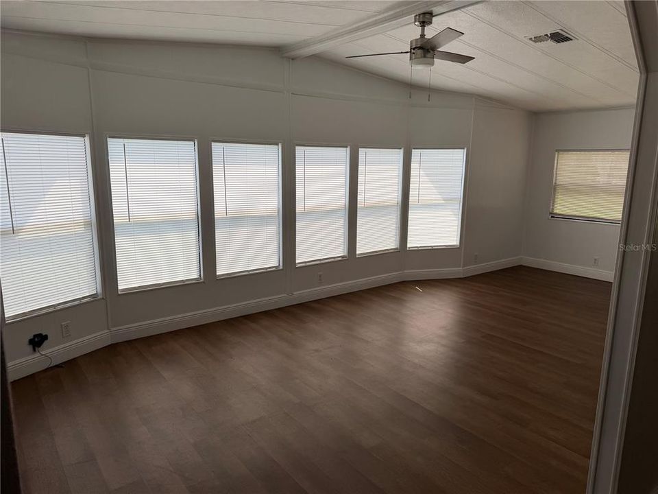 En Venta: $224,000 (2 camas, 2 baños, 1593 Pies cuadrados)