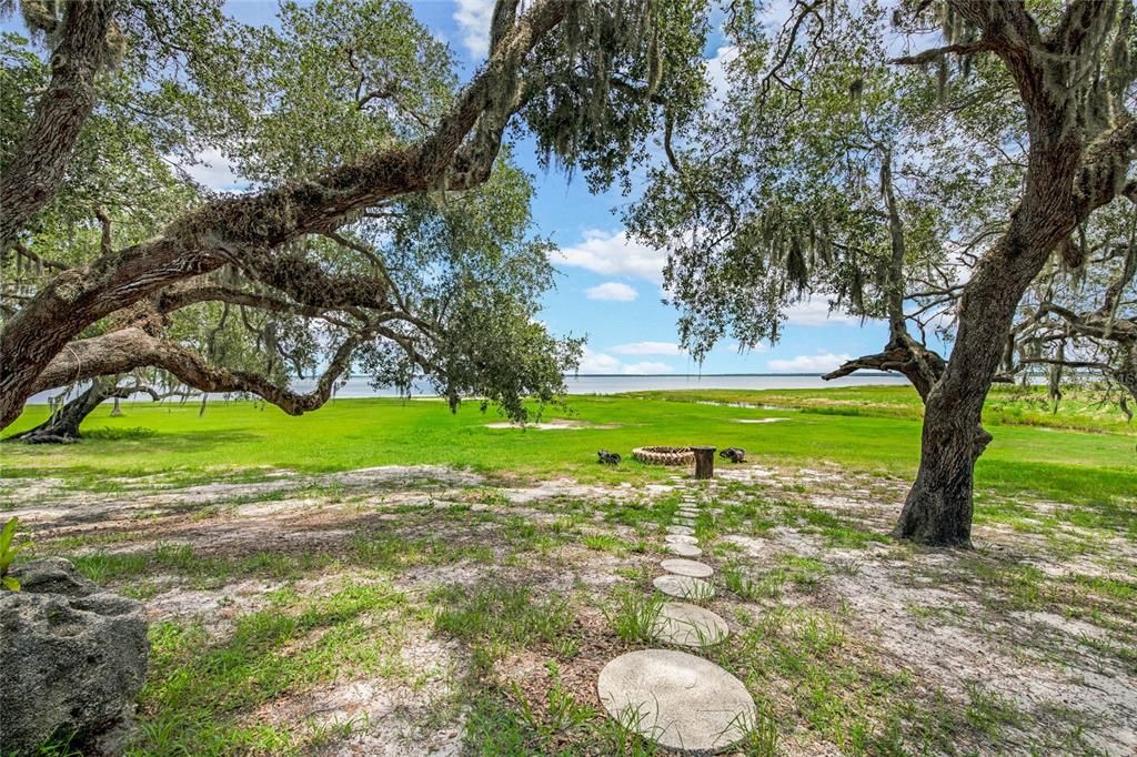 For Sale: $995,000 (5 beds, 3 baths, 3298 Square Feet)