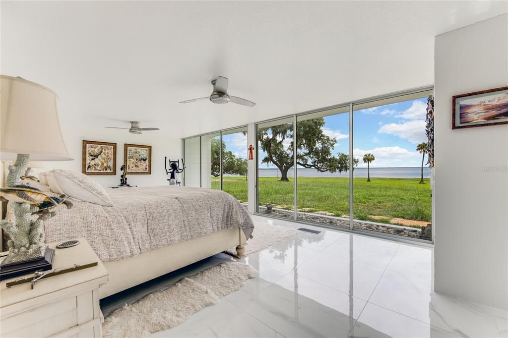 For Sale: $995,000 (5 beds, 3 baths, 3298 Square Feet)