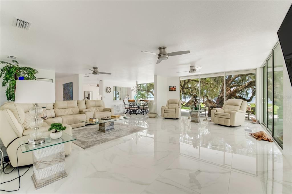 For Sale: $995,000 (5 beds, 3 baths, 3298 Square Feet)