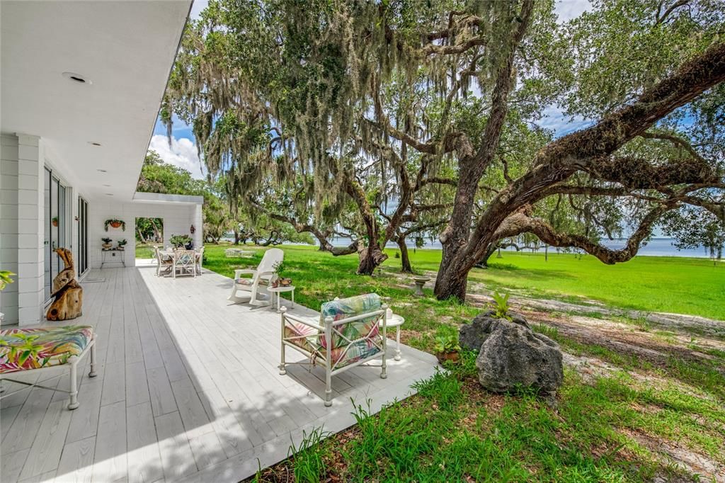 For Sale: $995,000 (5 beds, 3 baths, 3298 Square Feet)