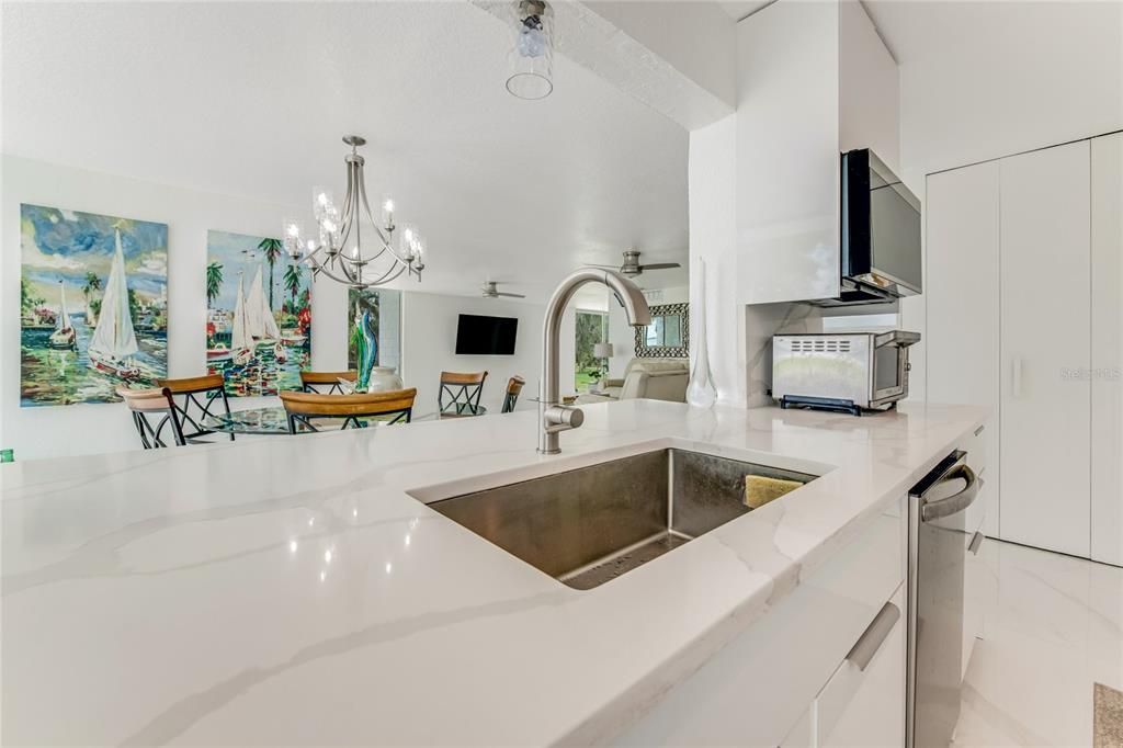 For Sale: $995,000 (5 beds, 3 baths, 3298 Square Feet)