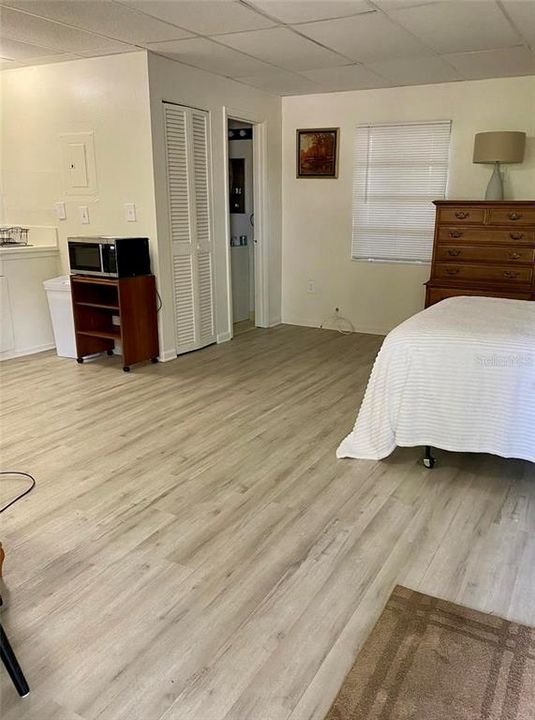 En Venta: $649,000 (5 camas, 5 baños, 2300 Pies cuadrados)