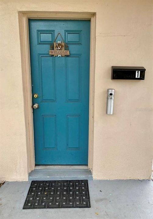 En Venta: $649,000 (5 camas, 5 baños, 2300 Pies cuadrados)