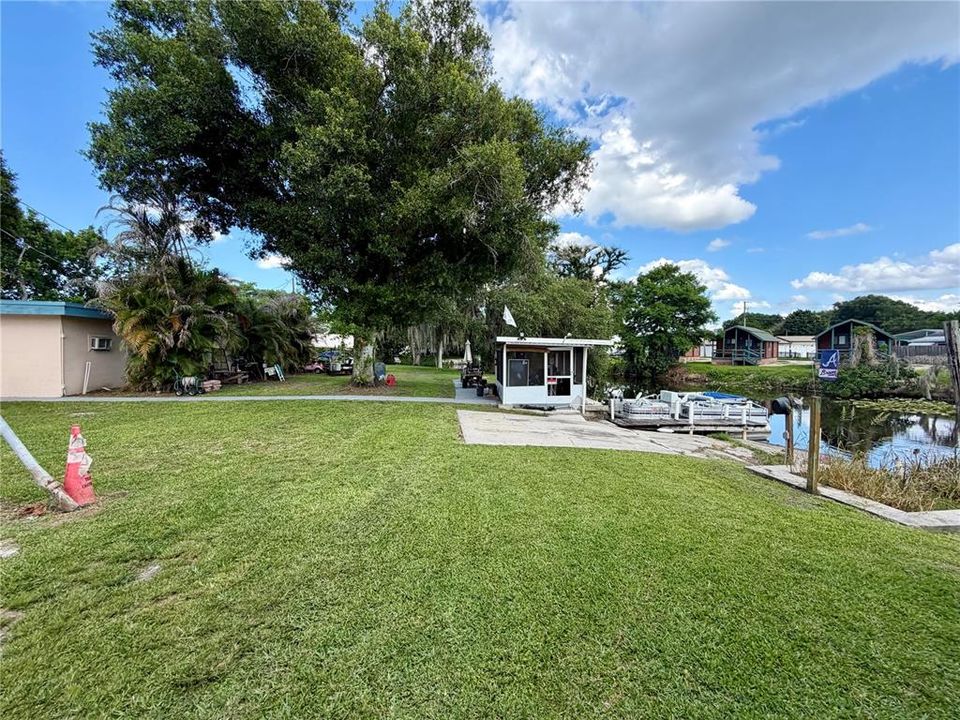 En Venta: $649,000 (5 camas, 5 baños, 2300 Pies cuadrados)
