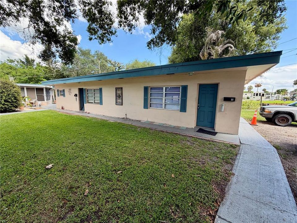 En Venta: $649,000 (5 camas, 5 baños, 2300 Pies cuadrados)