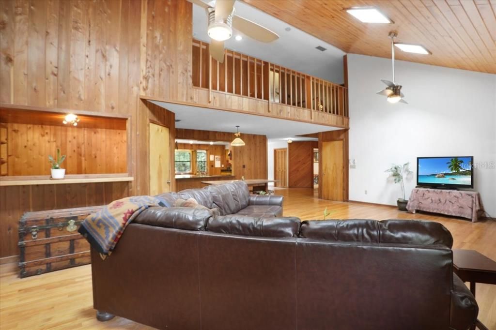 For Sale: $649,900 (4 beds, 4 baths, 3958 Square Feet)