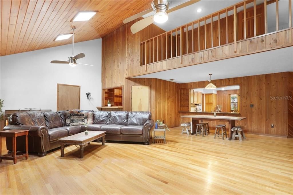 For Sale: $649,900 (4 beds, 4 baths, 3958 Square Feet)