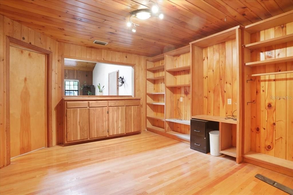 For Sale: $649,900 (4 beds, 4 baths, 3958 Square Feet)